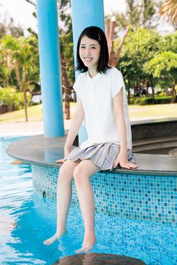 什么都没有穿的美女